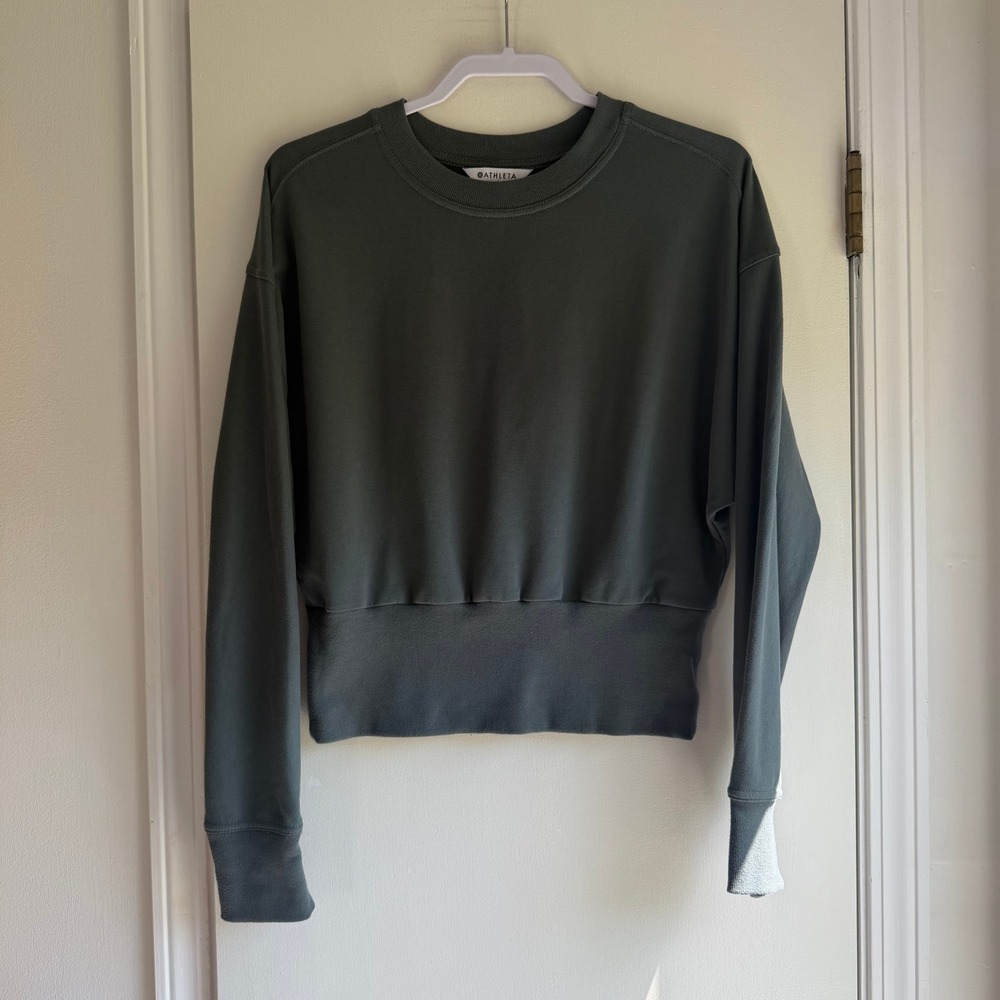 Athleta Womens Small Dark Sage Green Cropped Crewneck Sweatshirt Ribbed Hem
